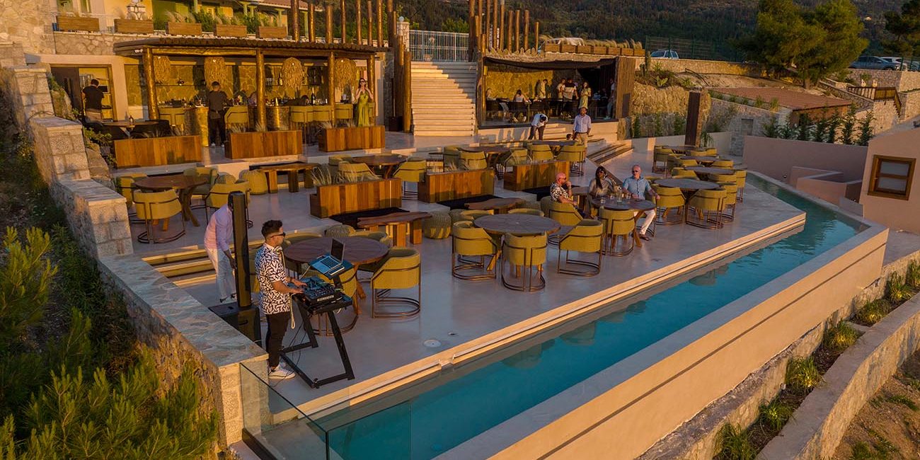 Utopia Sunset Lefkada Cocktail Bar & Restaurant